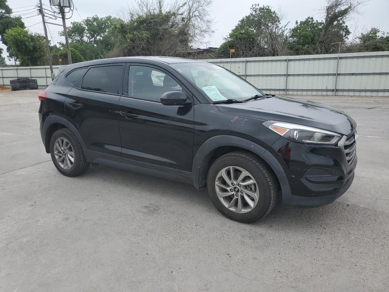 Photo 3 VIN: KM8J23A45JU803653 - HYUNDAI TUCSON 