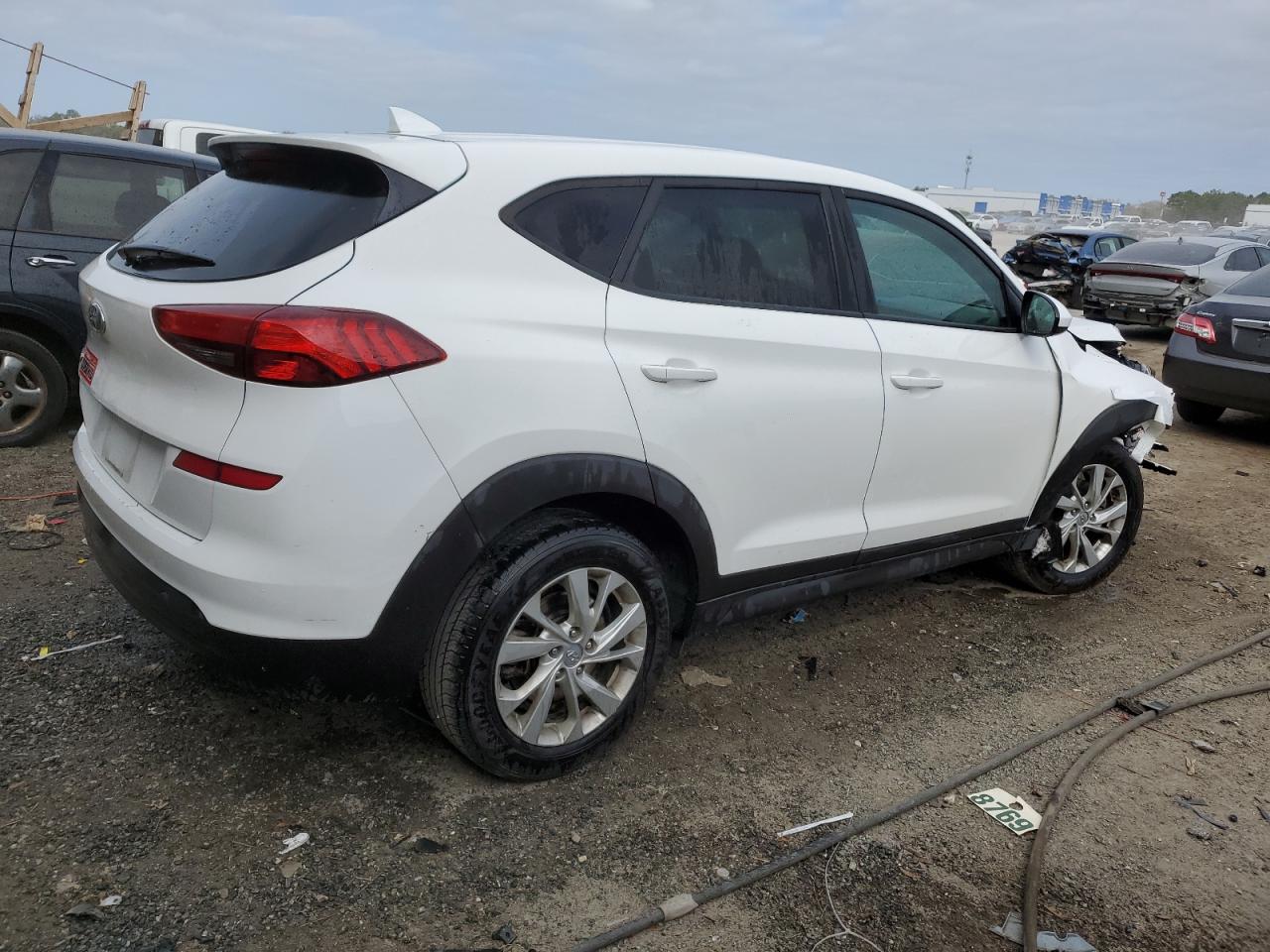 Photo 2 VIN: KM8J23A45KU870061 - HYUNDAI TUCSON 