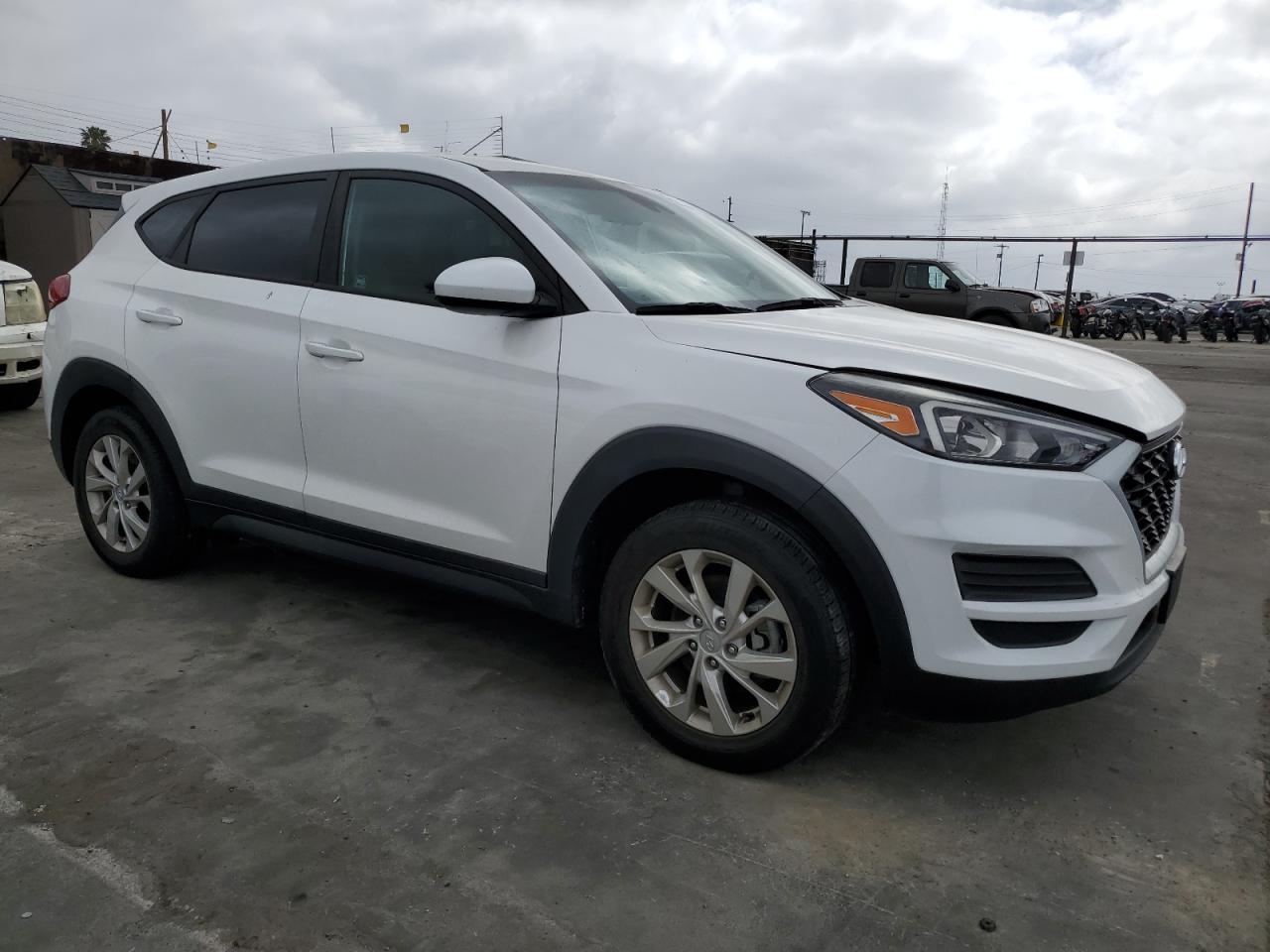 Photo 3 VIN: KM8J23A45KU966434 - HYUNDAI TUCSON 