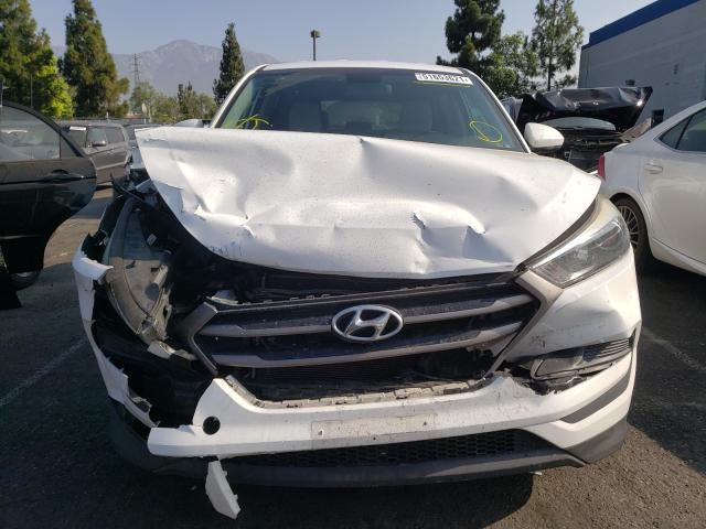 Photo 8 VIN: KM8J23A46GU043452 - HYUNDAI TUCSON SE 