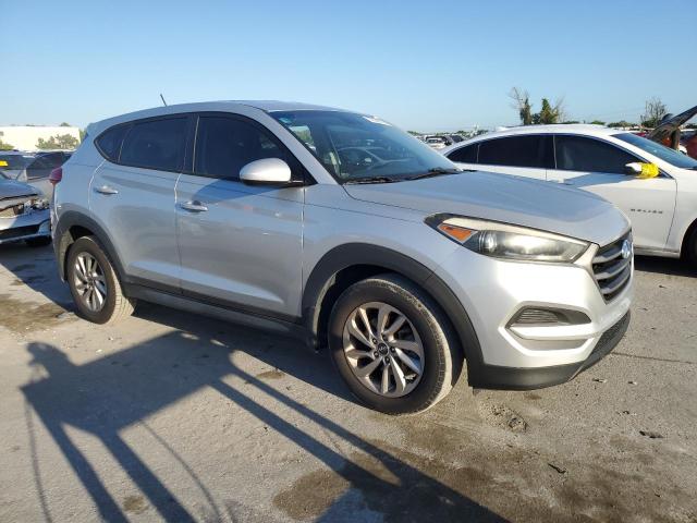 Photo 3 VIN: KM8J23A46GU089413 - HYUNDAI TUCSON SE 