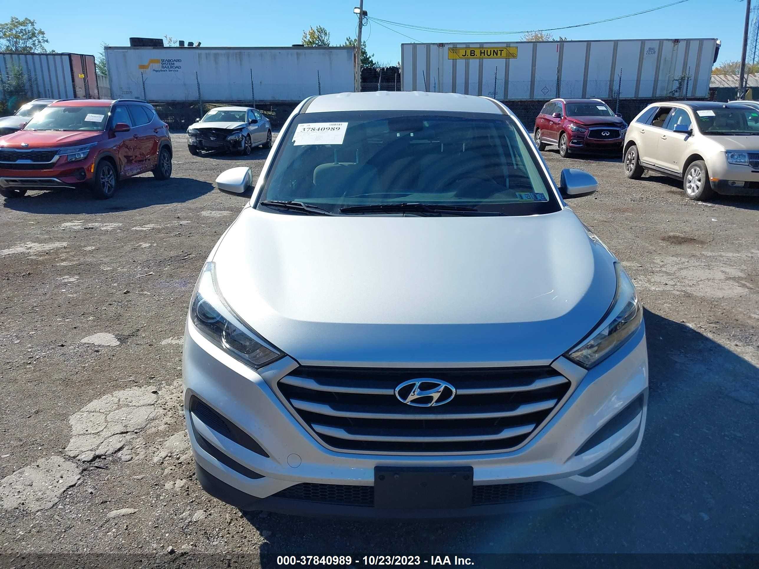 Photo 12 VIN: KM8J23A46HU407483 - HYUNDAI TUCSON 