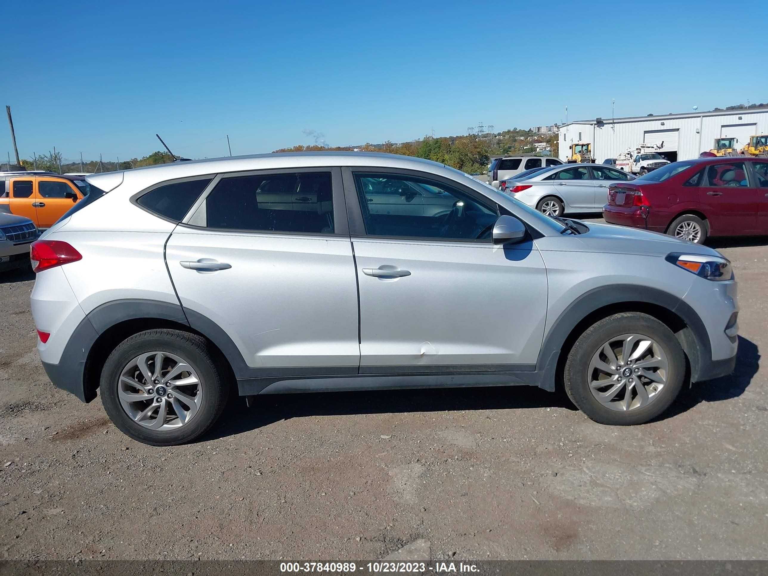 Photo 13 VIN: KM8J23A46HU407483 - HYUNDAI TUCSON 