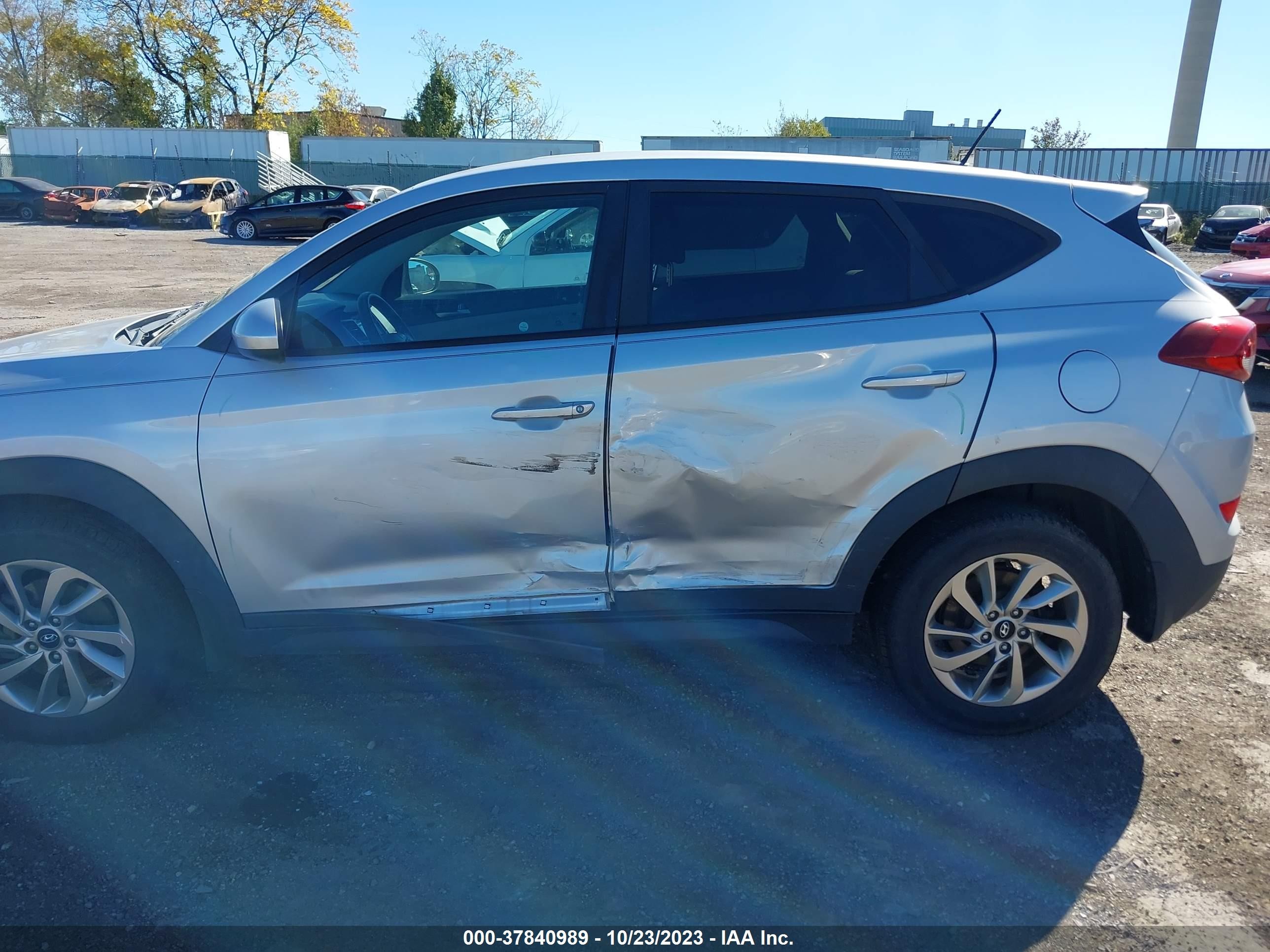 Photo 5 VIN: KM8J23A46HU407483 - HYUNDAI TUCSON 