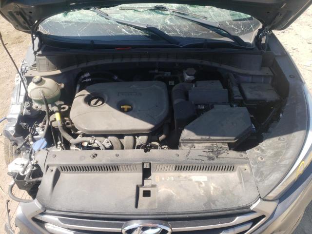 Photo 10 VIN: KM8J23A46JU761316 - HYUNDAI TUCSON SE 