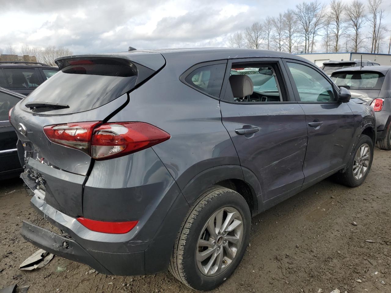 Photo 3 VIN: KM8J23A46JU808067 - HYUNDAI TUCSON 