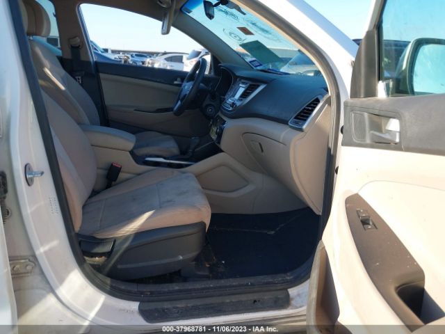 Photo 4 VIN: KM8J23A47GU190508 - HYUNDAI TUCSON 