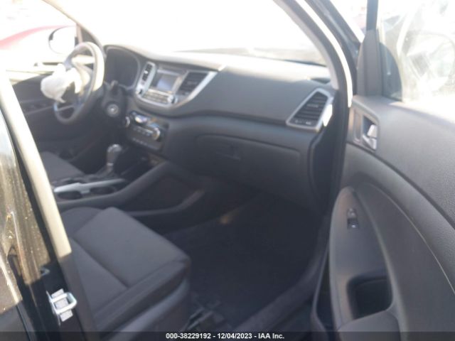 Photo 4 VIN: KM8J23A47HU403880 - HYUNDAI TUCSON 