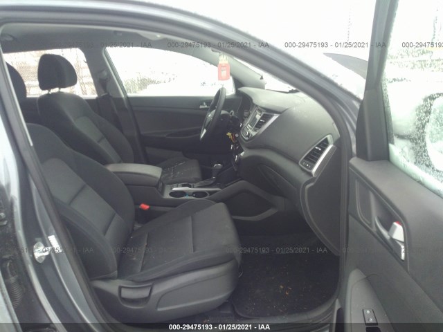 Photo 5 VIN: KM8J23A47HU443408 - HYUNDAI TUCSON 