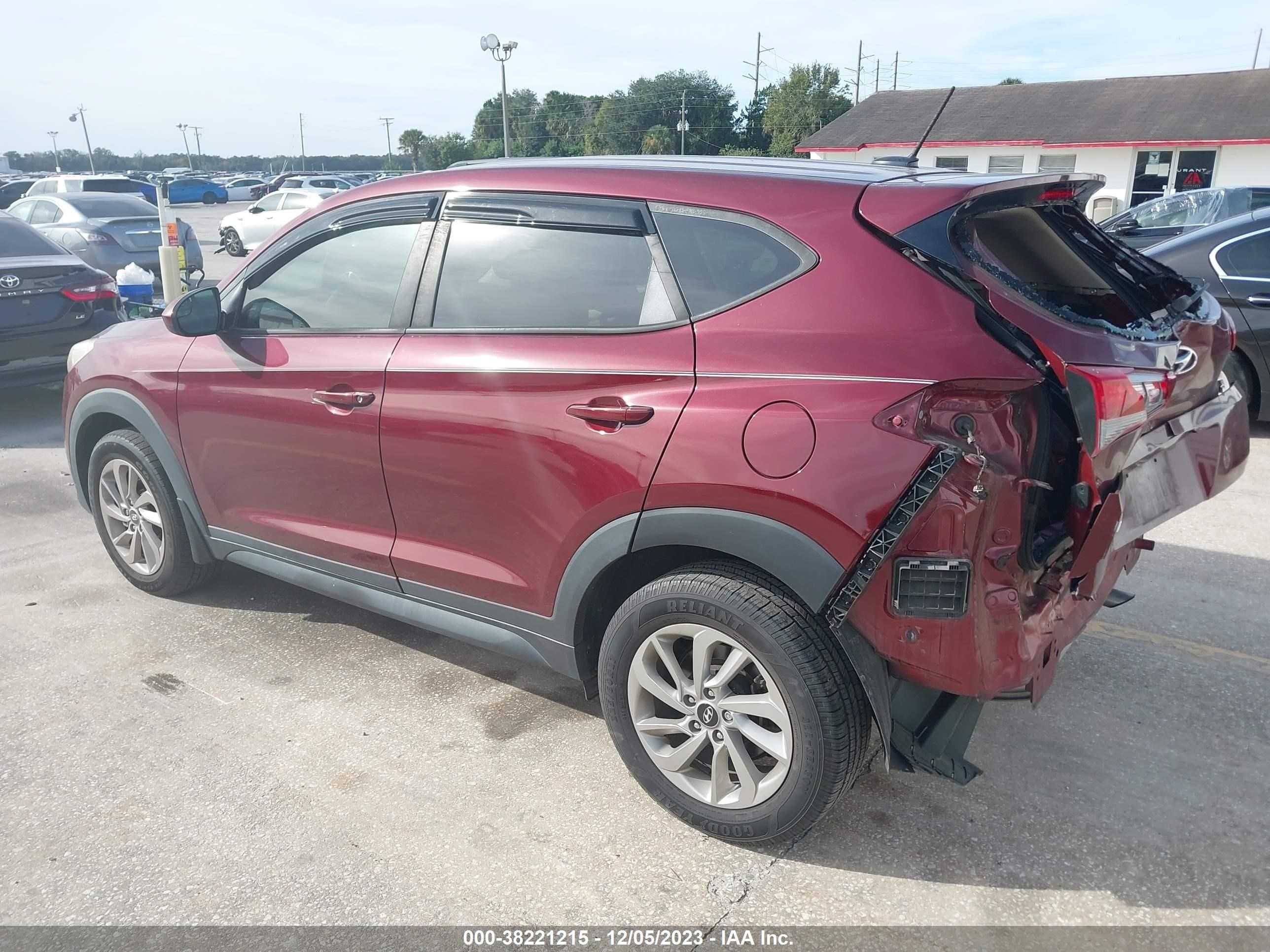 Photo 2 VIN: KM8J23A47HU537238 - HYUNDAI TUCSON 