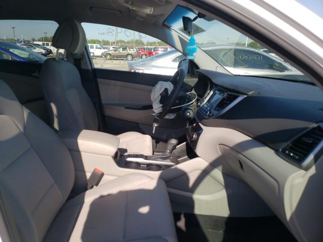 Photo 4 VIN: KM8J23A47JU790985 - HYUNDAI TUCSON SE 