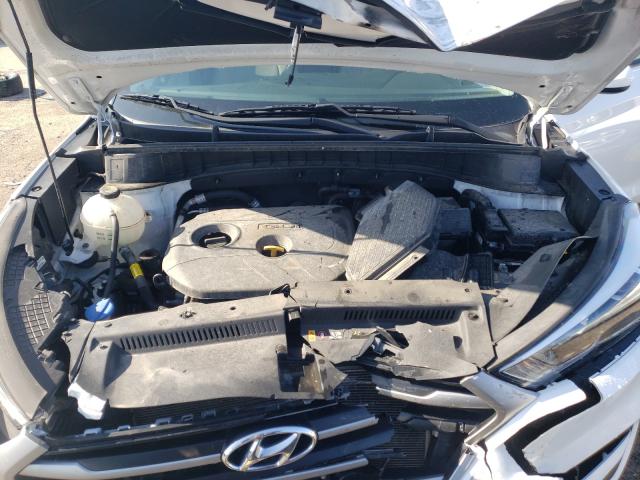 Photo 6 VIN: KM8J23A47JU790985 - HYUNDAI TUCSON SE 