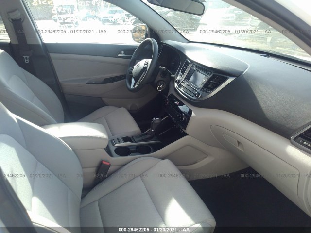 Photo 4 VIN: KM8J23A48HU260373 - HYUNDAI TUCSON 