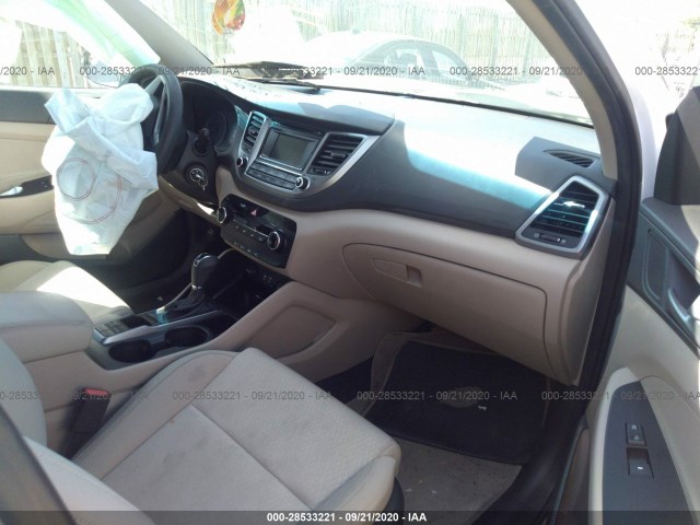 Photo 4 VIN: KM8J23A48HU261118 - HYUNDAI TUCSON 