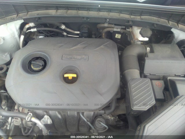 Photo 9 VIN: KM8J23A48JU622997 - HYUNDAI TUCSON 