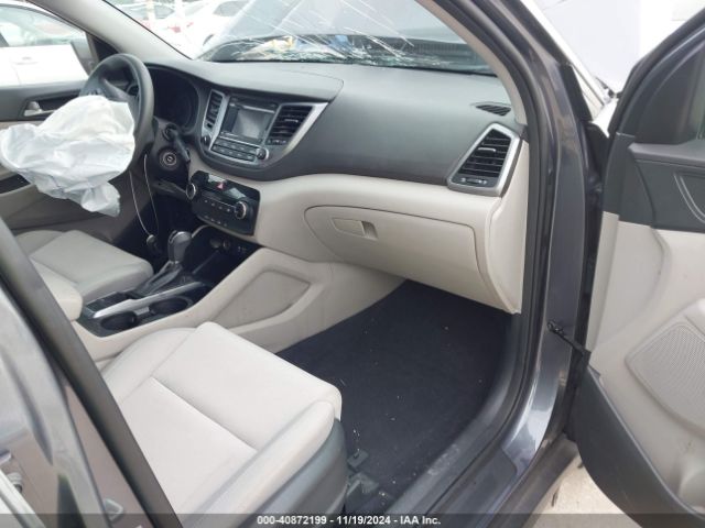 Photo 4 VIN: KM8J23A48JU810340 - HYUNDAI TUCSON 