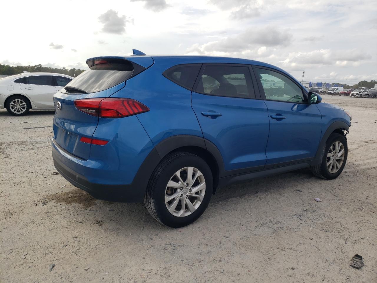 Photo 2 VIN: KM8J23A48KU884794 - HYUNDAI TUCSON 