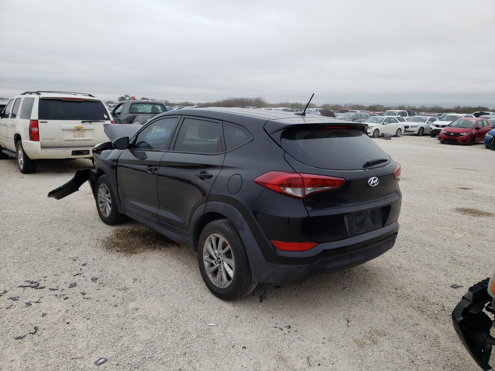 Photo 2 VIN: KM8J23A49GU088319 - HYUNDAI TUCSON SE 