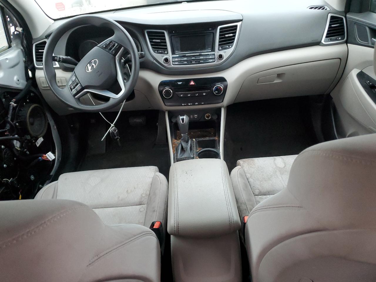 Photo 7 VIN: KM8J23A49GU114711 - HYUNDAI TUCSON 