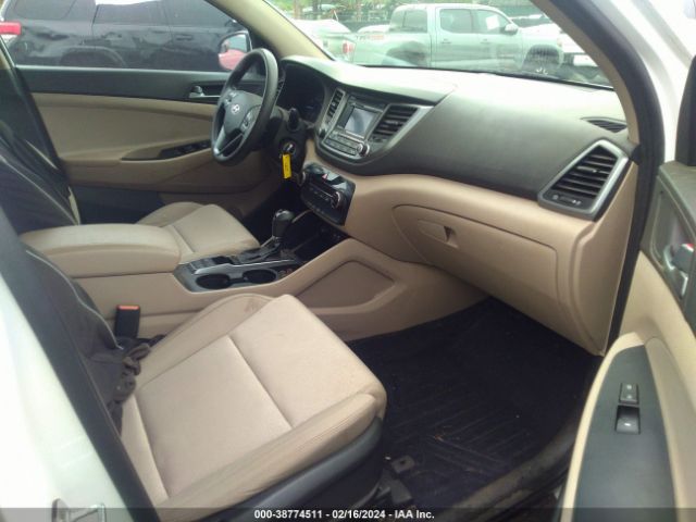 Photo 4 VIN: KM8J23A49HU462753 - HYUNDAI TUCSON 