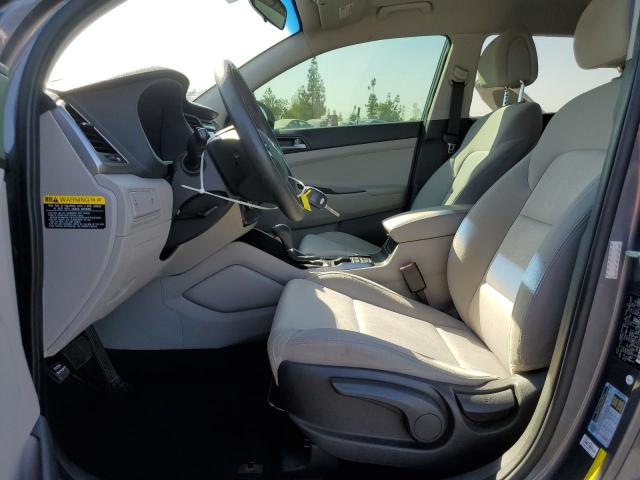 Photo 6 VIN: KM8J23A49HU488172 - HYUNDAI TUCSON SE 