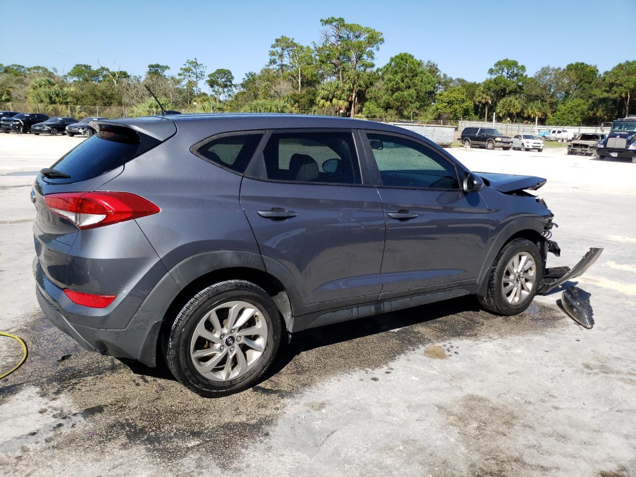 Photo 2 VIN: KM8J23A49HU496255 - HYUNDAI TUCSON 