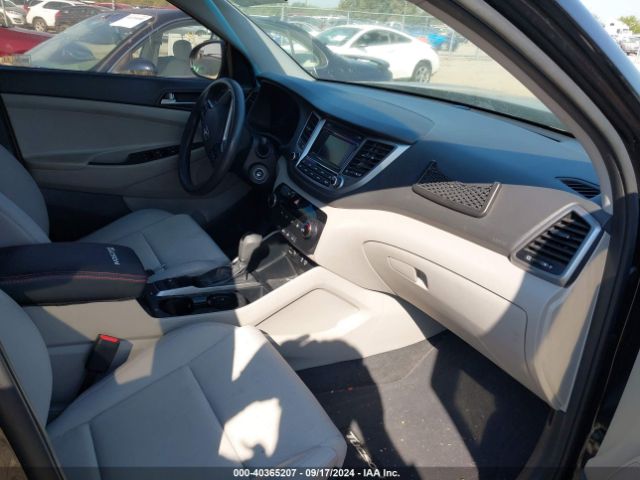 Photo 4 VIN: KM8J23A49HU553926 - HYUNDAI TUCSON 