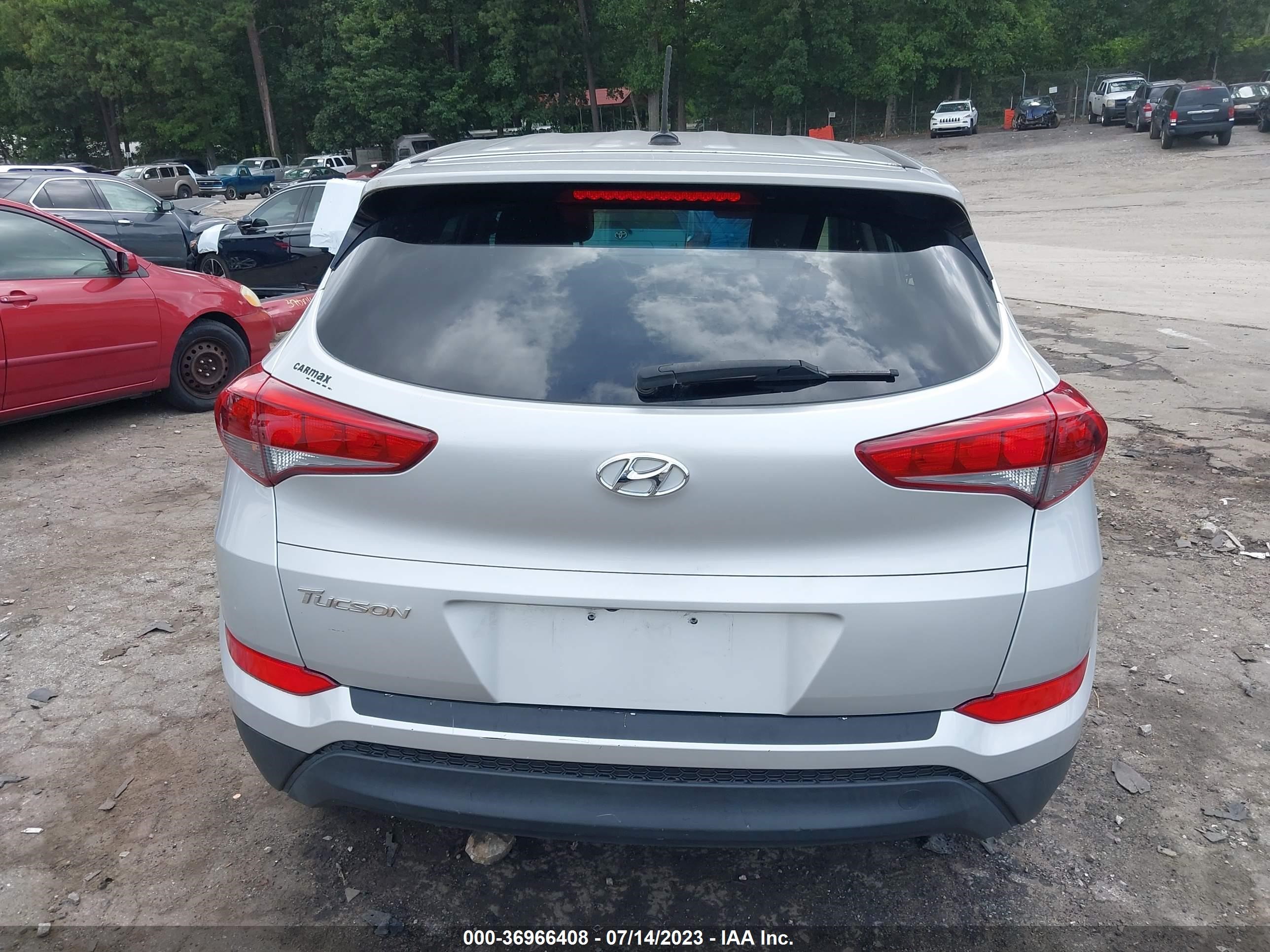 Photo 14 VIN: KM8J23A49HU563632 - HYUNDAI TUCSON 