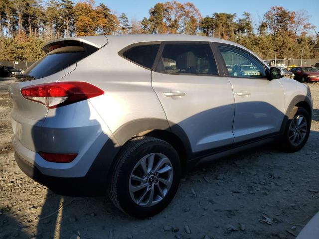 Photo 2 VIN: KM8J23A49JU764856 - HYUNDAI TUCSON SE 