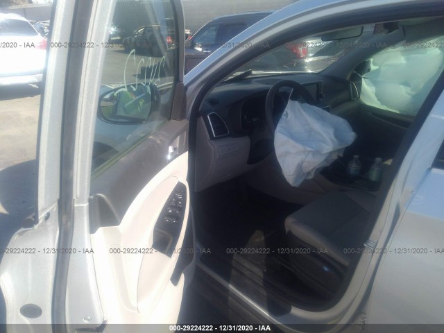 Photo 4 VIN: KM8J23A49KU912697 - HYUNDAI TUCSON 