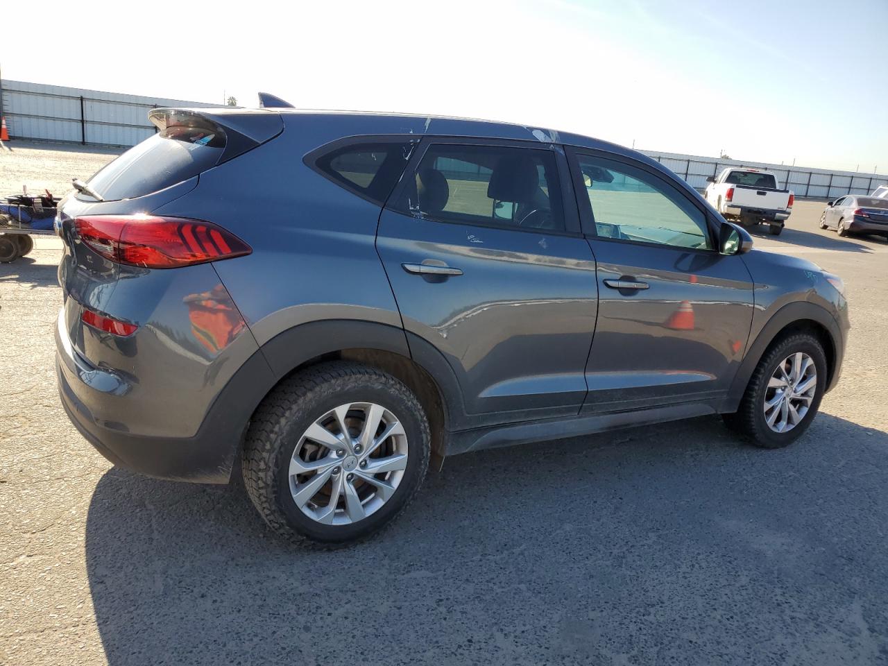 Photo 2 VIN: KM8J23A49KU946459 - HYUNDAI TUCSON 