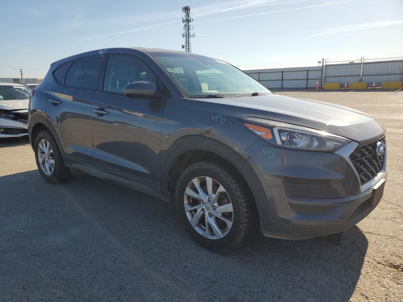 Photo 3 VIN: KM8J23A49KU946459 - HYUNDAI TUCSON 