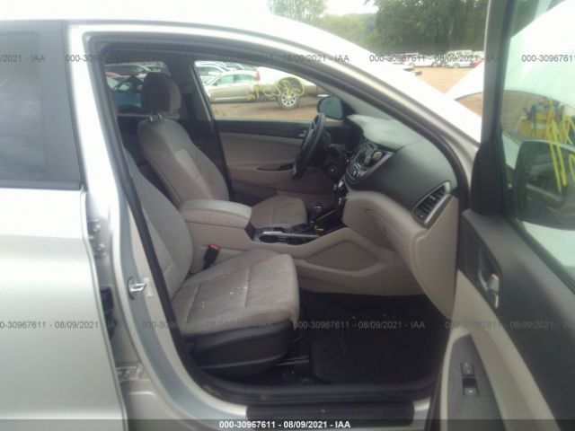 Photo 4 VIN: KM8J23A4XHU367313 - HYUNDAI TUCSON 