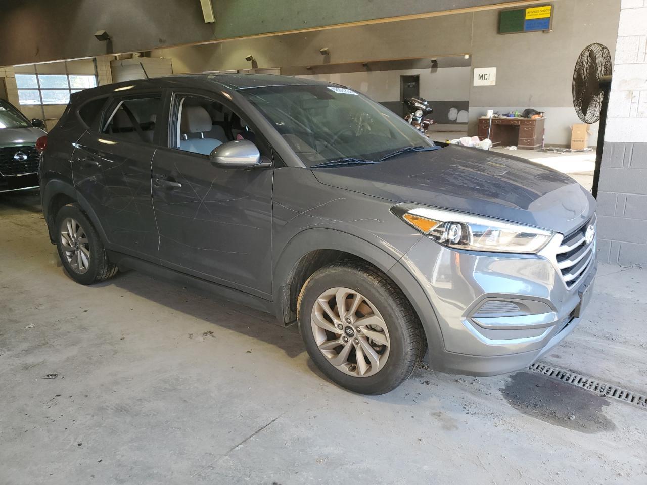 Photo 3 VIN: KM8J23A4XHU414453 - HYUNDAI TUCSON 