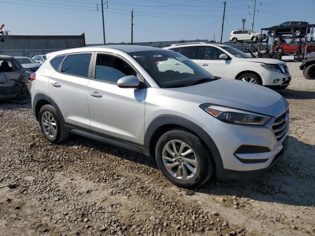 Photo 3 VIN: KM8J23A4XJU764204 - HYUNDAI TUCSON SE 