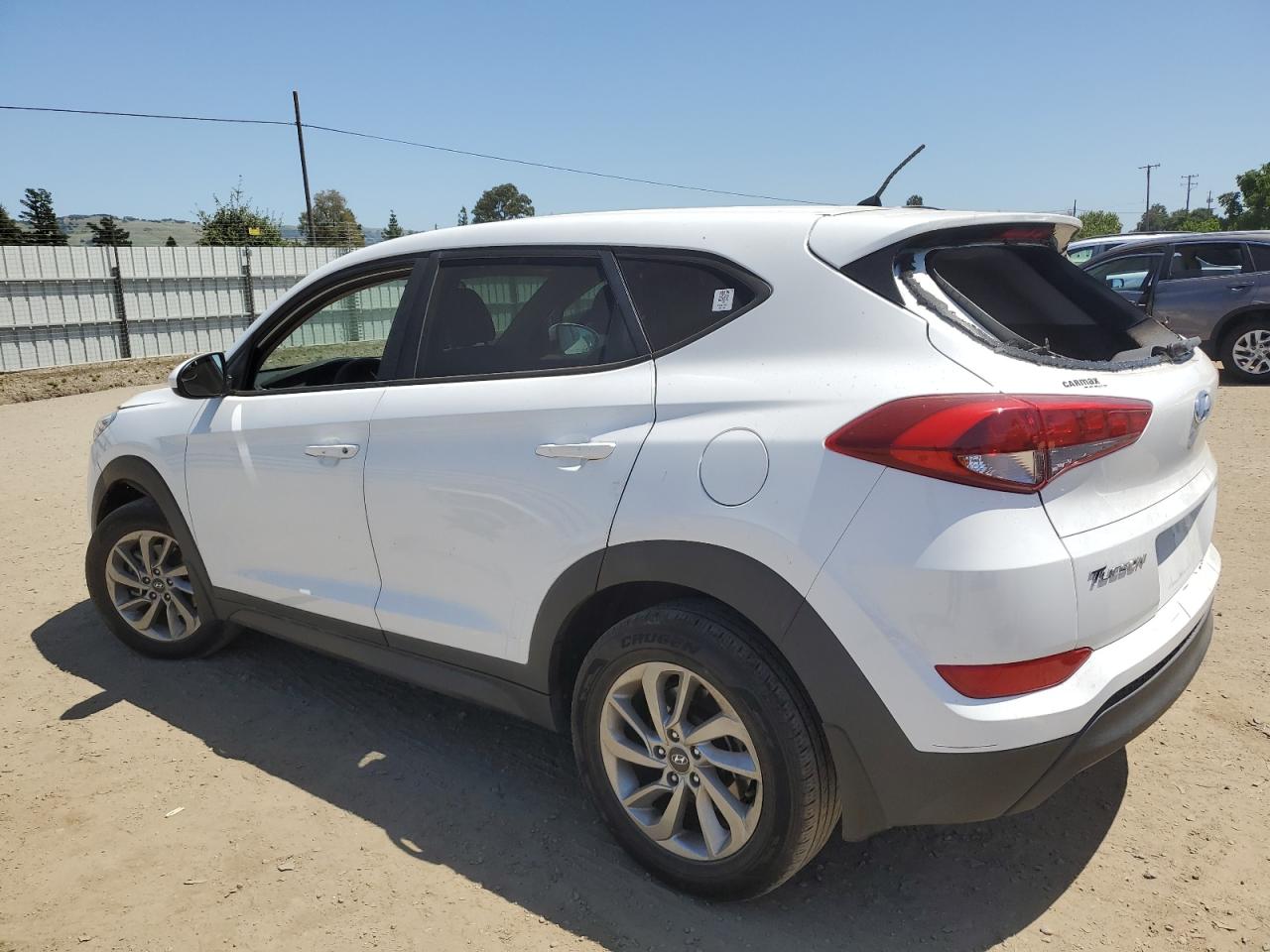 Photo 1 VIN: KM8J23A4XJU813319 - HYUNDAI TUCSON 