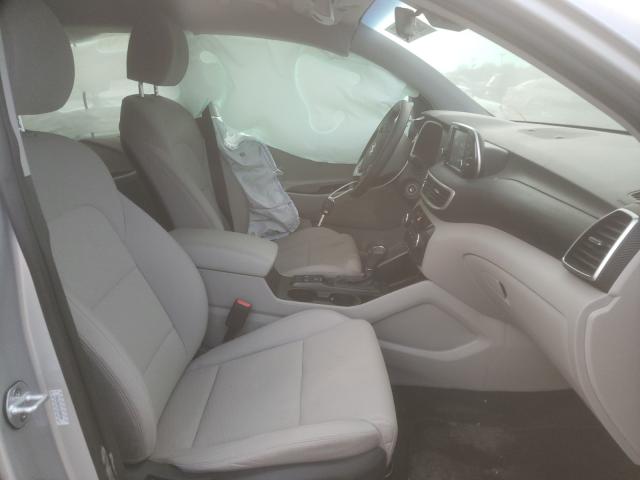 Photo 4 VIN: KM8J23A4XKU880990 - HYUNDAI TUCSON SE 