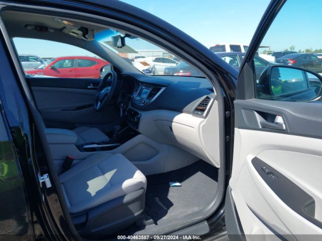 Photo 4 VIN: KM8J2CA40JU625389 - HYUNDAI TUCSON 