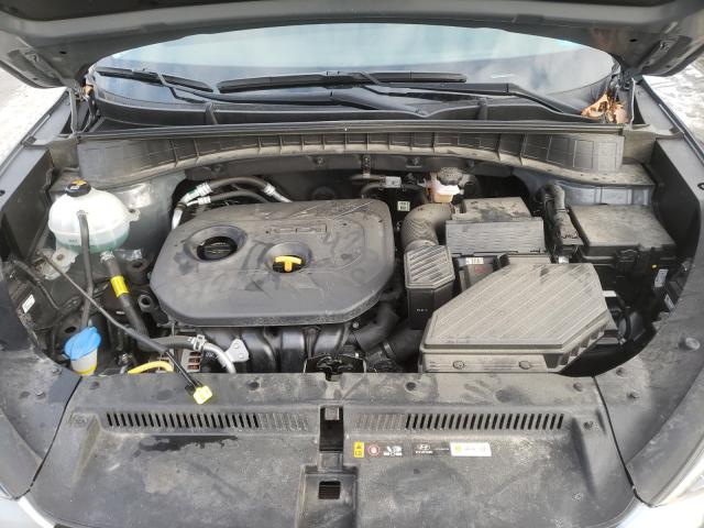 Photo 6 VIN: KM8J2CA40KU995243 - HYUNDAI TUCSON SE 