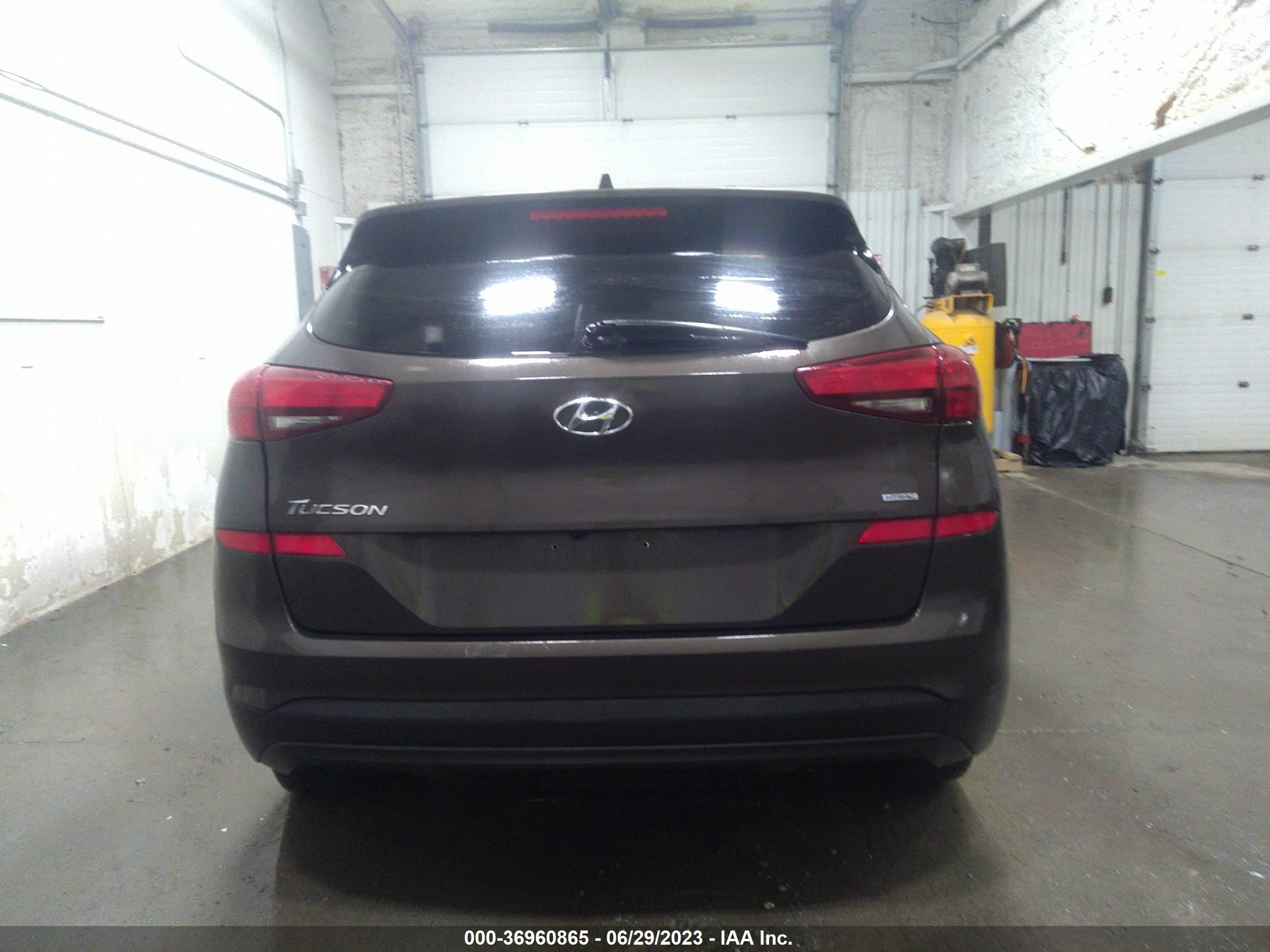 Photo 16 VIN: KM8J2CA40LU159112 - HYUNDAI TUCSON 