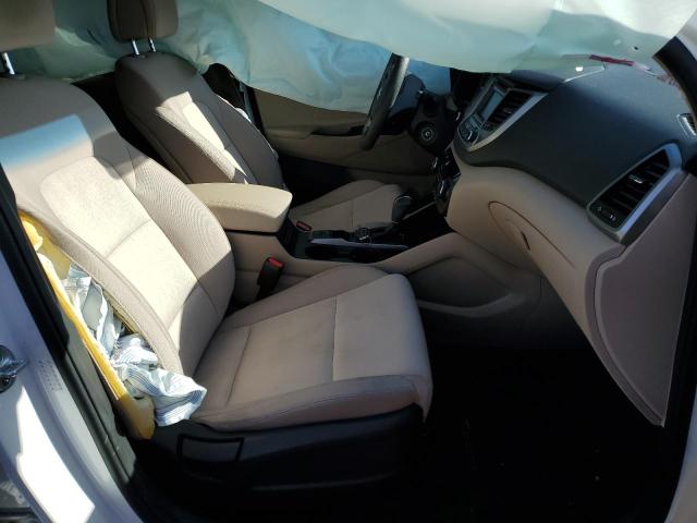 Photo 4 VIN: KM8J2CA41JU675864 - HYUNDAI TUCSON SE 