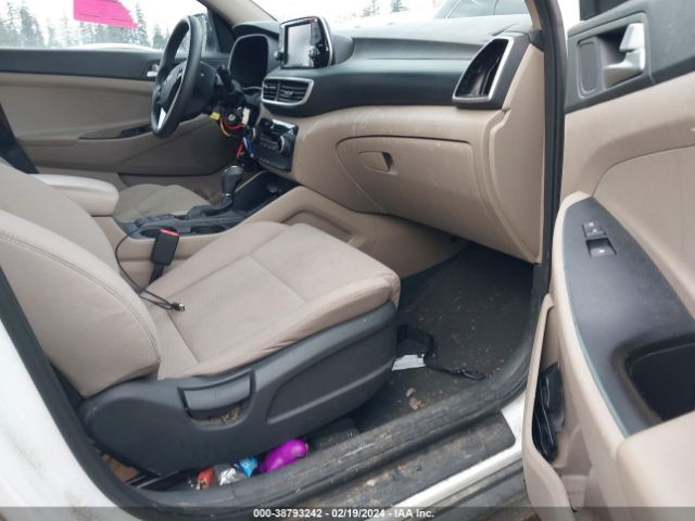 Photo 4 VIN: KM8J2CA41KU062211 - HYUNDAI TUCSON 