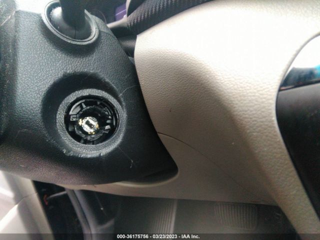 Photo 5 VIN: KM8J2CA41KU869831 - HYUNDAI TUCSON 