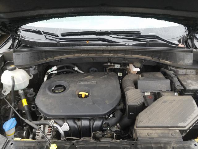 Photo 6 VIN: KM8J2CA41KU883681 - HYUNDAI TUCSON SE 