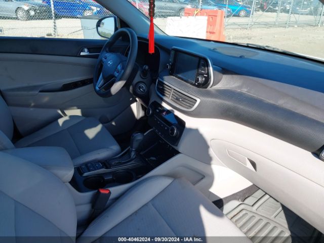 Photo 4 VIN: KM8J2CA41KU917120 - HYUNDAI TUCSON 