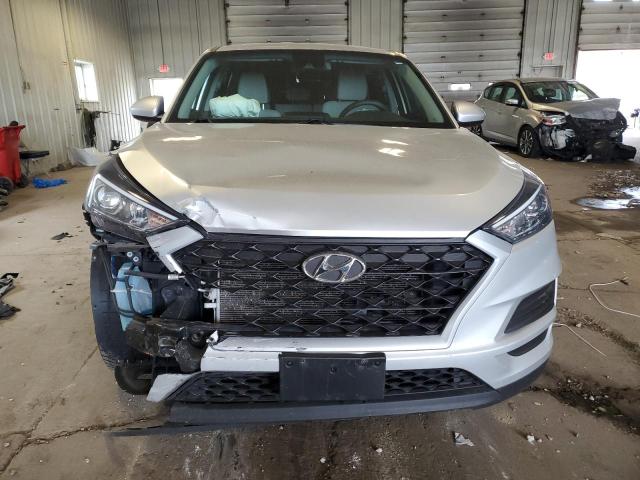 Photo 4 VIN: KM8J2CA41KU946004 - HYUNDAI TUCSON SE 