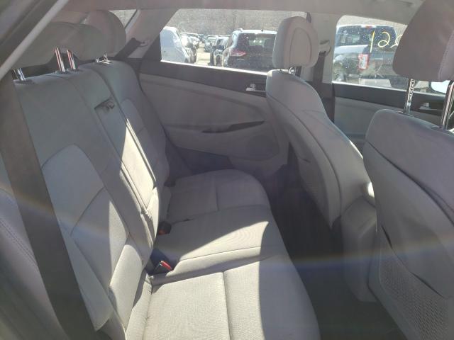 Photo 5 VIN: KM8J2CA42JU681009 - HYUNDAI TUCSON SE 