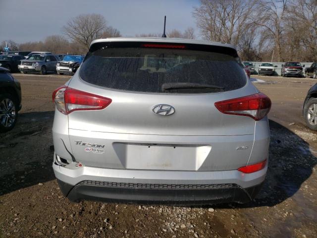 Photo 5 VIN: KM8J2CA42JU814416 - HYUNDAI TUCSON SE 