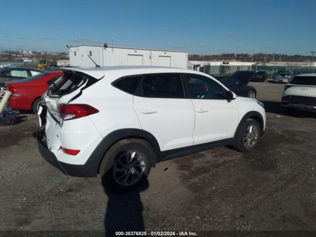 Photo 3 VIN: KM8J2CA43JU662694 - HYUNDAI TUCSON 