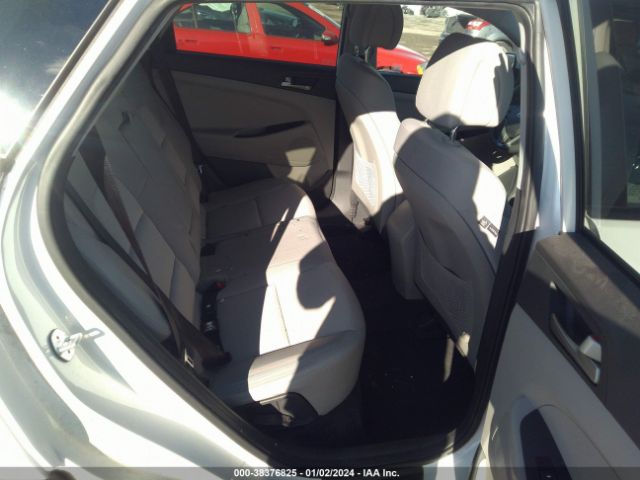 Photo 7 VIN: KM8J2CA43JU662694 - HYUNDAI TUCSON 